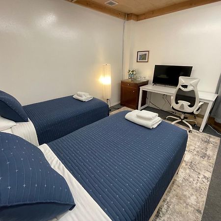Doho Suites Honolulu Bagian luar foto
