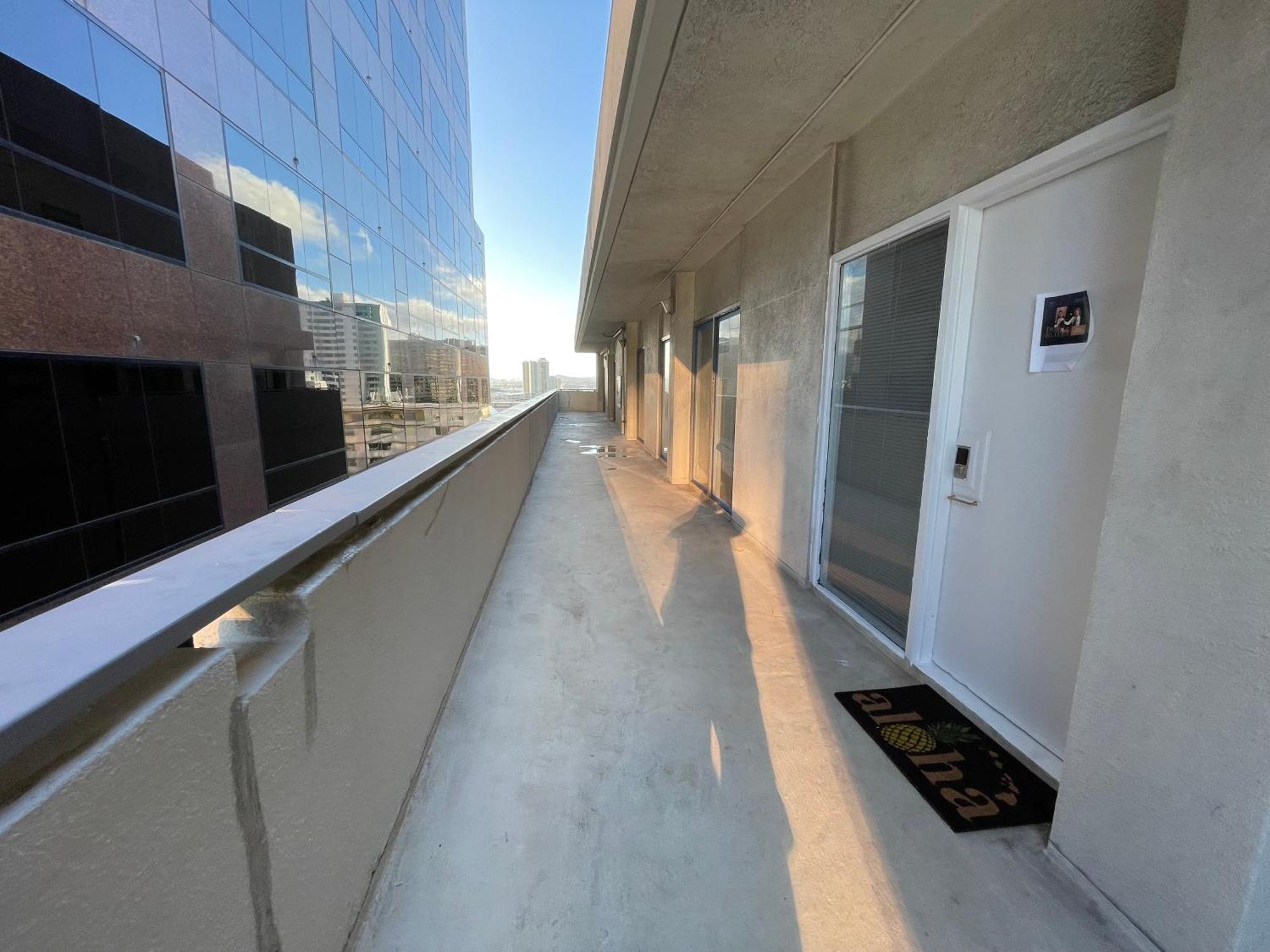 Doho Suites Honolulu Bagian luar foto