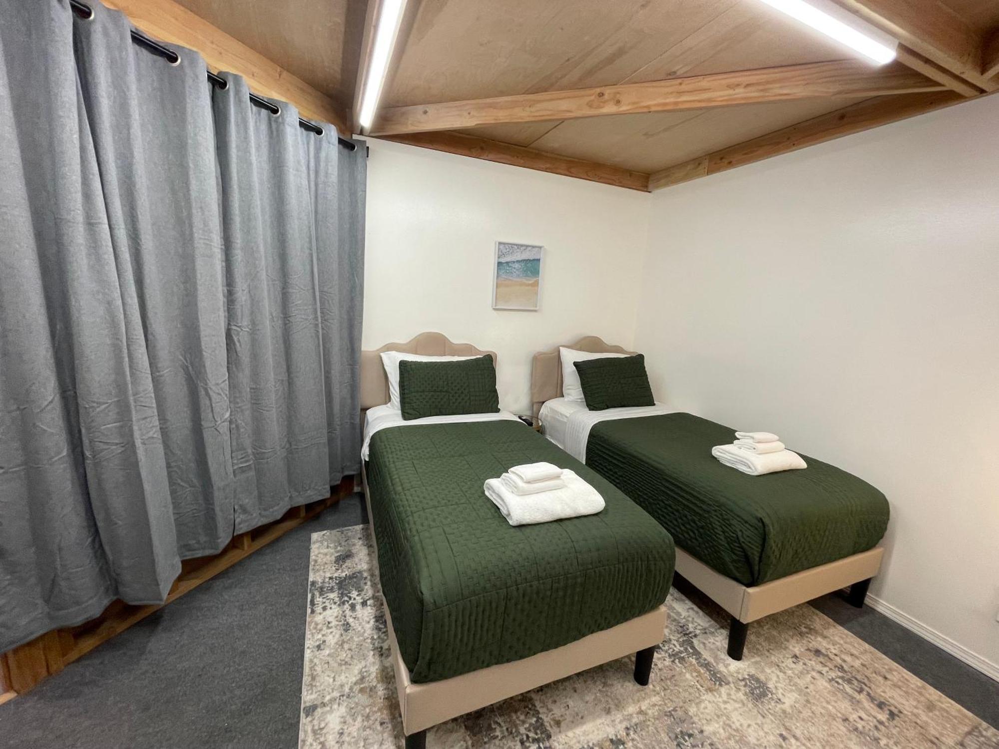 Doho Suites Honolulu Bagian luar foto